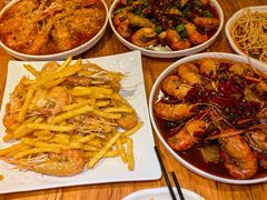 -李双猪·小龙虾·烧烤·羊肉煲(乐山店)