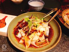 羊毛工镇凉皮-丝路金桃·新疆菜(徐汇店)