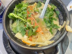 -官塘陈记鱼生·潮汕砂锅粥·牛肉火锅(潮枫路总店)