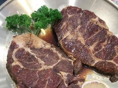 -臻牛烤肉