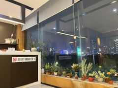 -路客HOTELS酒店(广州东站林和西地铁站店)