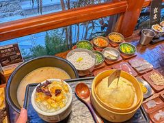 -银米·云南传统过桥米线(双廊黑金冠店)