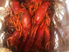 -扒虾小妹儿麻辣海鲜(宏图街店)