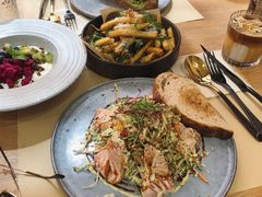牛油果温泉蛋吐司-O'mills Sourdough Bakery&Bistro(永嘉路店)