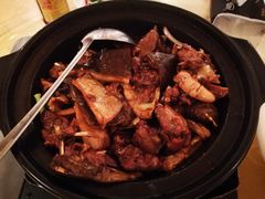 红焖阉鸡-兴隆槟榔园休闲农庄