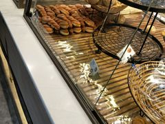 -巴黎贝甜(大宁国际商业广场店)