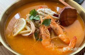 Tom Yum Seafood Noodles