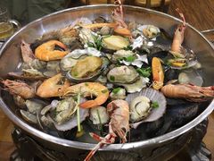 -老东镇啤酒屋海鲜加工·蒸汽海鲜·海鲜烧烤(台东店)