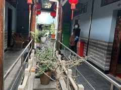-唔呶喔哩酒家(生产街店)