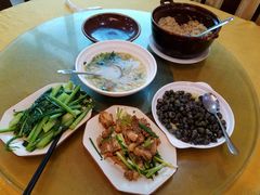 -正宗鸡饭粤香酒家(朱村店)