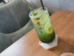 -ZING COFFEE 镜咖啡