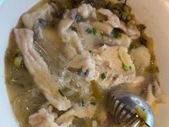 -严记小天府酸菜鱼(西四路店)