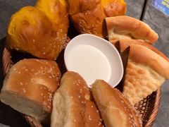 新疆烤馕-耶里夏丽·丝路新疆菜·清真食品(徐汇南丹东路臻选店)