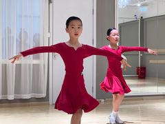 -炫艺舞蹈培训中心(枫尚奥特莱斯店)