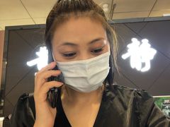 -黄益静眼镜行