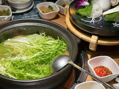 -一朵菌·野生菌探索家火锅(南亚店)