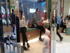 -奈雪的茶(亨特国际广场店)