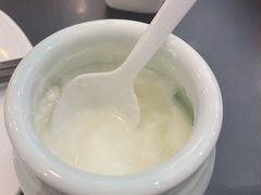 牌坊自制酸奶-老牌坊•鲁菜名店•地道济南菜(大观园商埠店)