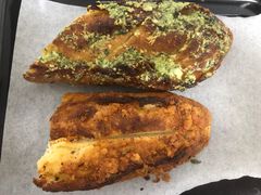 藤椒爆浆法棍-红跑车蛋糕世界(清江路店)