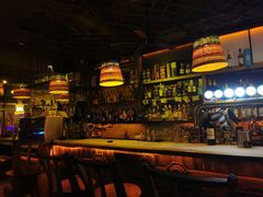 -城墙外BAR