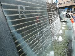 -上海龙之梦万丽酒店