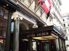 -Cafe Sacher(WIEN)