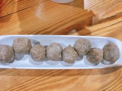 -五指山生态小黄牛(皮皮虾海鲜广场店)