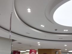 -雅悦齿科(顾村公园店)