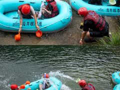 -龙井峡漂流