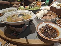 -头上红煨盐鸡·非遗院子餐厅