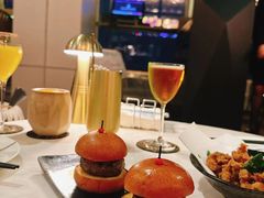 -OZONE 顶楼酒吧(香港丽思卡尔顿酒店)