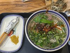 -云阿蛮云南生烫牛肉米线(奉贤路店)