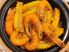 咸蛋黄焗跳水虾-沙胆彪炭炉牛杂煲(上海日月光广场店)