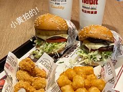 -The Habit Burger Grill 哈比特汉堡(复兴soho店)