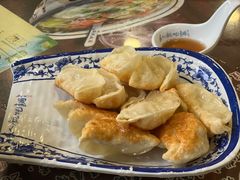 马蹄锅贴-长人馄饨铺(解放街店)