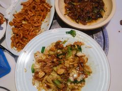 酸菜肉丝炒圆粉-春饼家常菜(百子湾店)