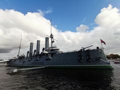 -阿芙乐尔号巡洋舰