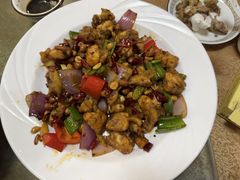 -正宗鸡饭粤香酒家(朱村店)