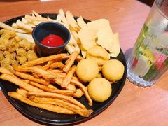 小吃拼盘-魏斯理汉堡(西安沣东吾悦店)