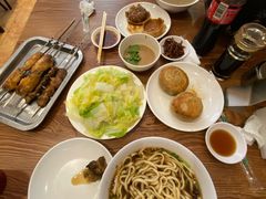 牛肉面-清真吴记门钉肉饼·喜多利