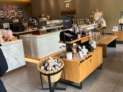 -星巴克臻选(深圳龙华红山天虹店)