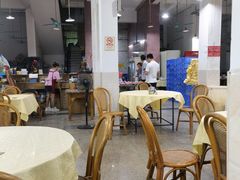 大堂-标记美食新鲜猪杂(兴南大道店)