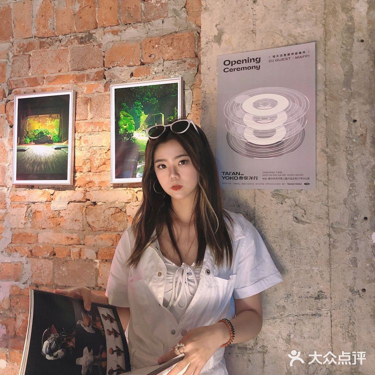 广州新晋黑胶店｜治愈系咖啡馆