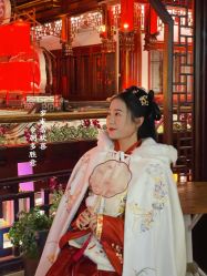 -汉仪华裳汉服馆(打浦桥店)