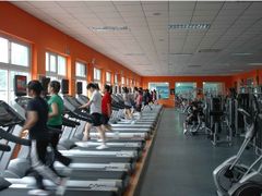 -健龙森俱乐部·游泳·健身·羽毛球综合体育馆