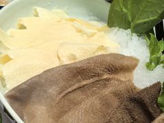 -红鼎豆捞·非遗鲍皇汤火锅(宝丰路店)