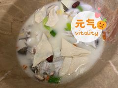 -滇香肴·云南菜蒸汽石锅鱼(云南北路店)