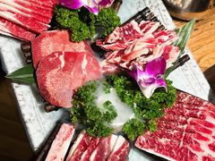 甄选牛肉六拼-明洞阿姨·韩式酱蟹烤肉·创意料理(三元桥店)