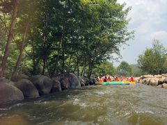 -尧山大峡谷漂流