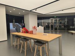 -华为授权体验店(中山公园来福士)